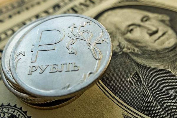 Как продажа валютной выручки повлияет на рубль