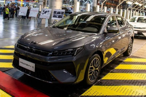 Запущено серийное производство нового седана «Москвич 6»